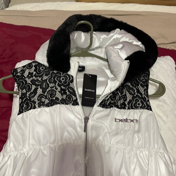 Nwt!!! Beautiful BeBe insulated vest! - Picture 2 of 6